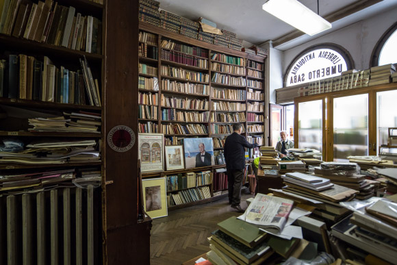 Trieste - L a libreria antiquaria Umberto saba